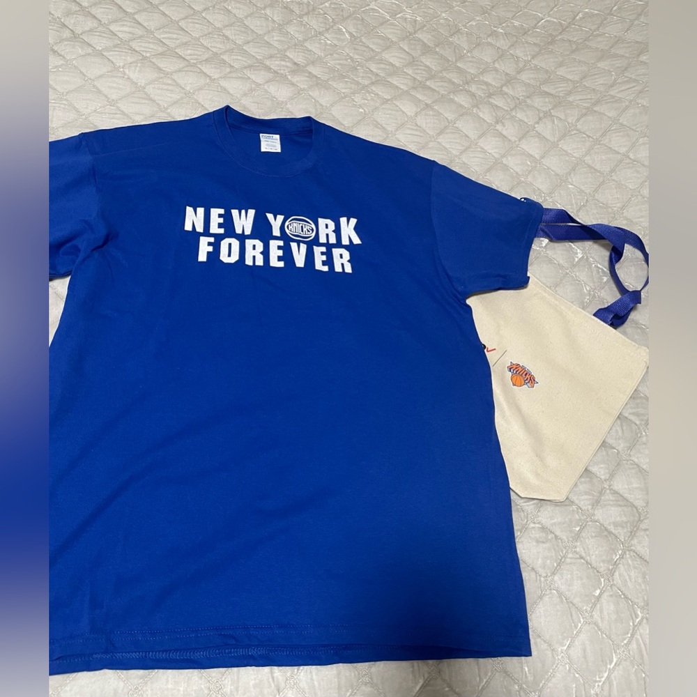 Knicks 2024 T-shirt XL and Tote Bag